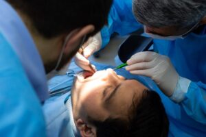 Overdentures vs Implants: Let’s Break it Down for You